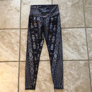 Teeki leggings